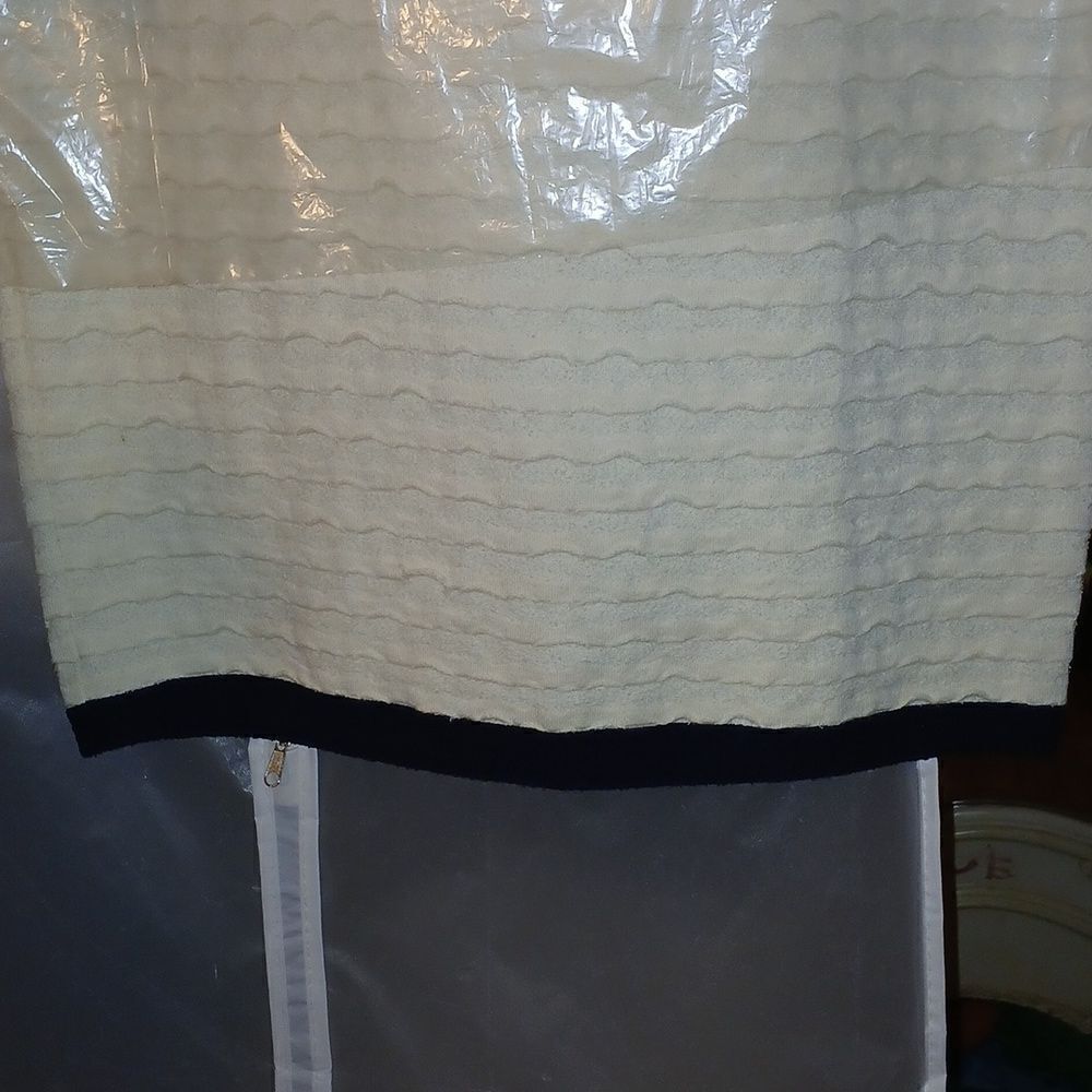 🔥SALE🔥 AUTHENTIC CHANEL CREAM RUFFLE BLACK SLEEVELESS MINI DRESS SIZE 38 - Picture 8 of 13